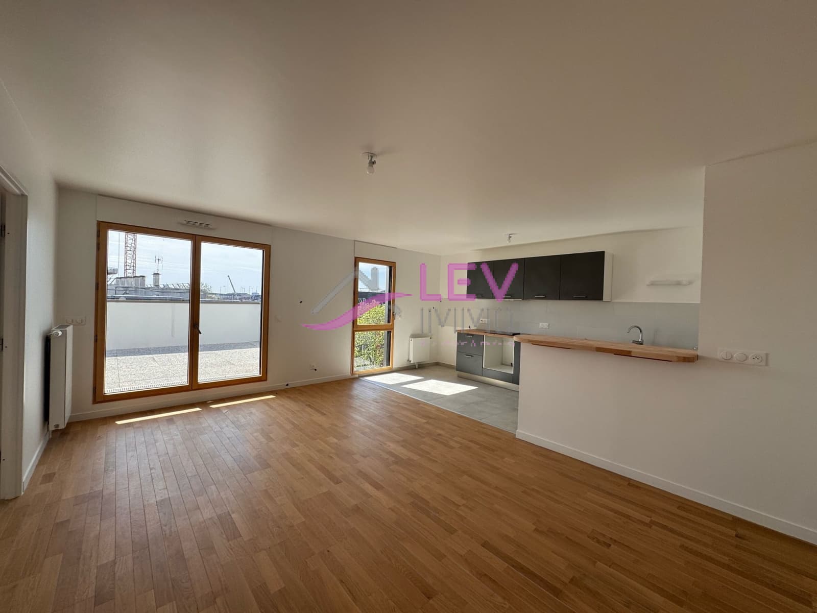 BEAUX 4 PIECES AVEC BALCON